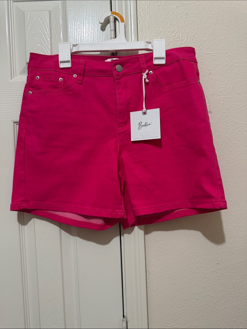Billie Fuchsia Women's Jean Shorts